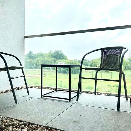 Monteurwohnung Am Flughafen 施科伊迪茨 外观 照片