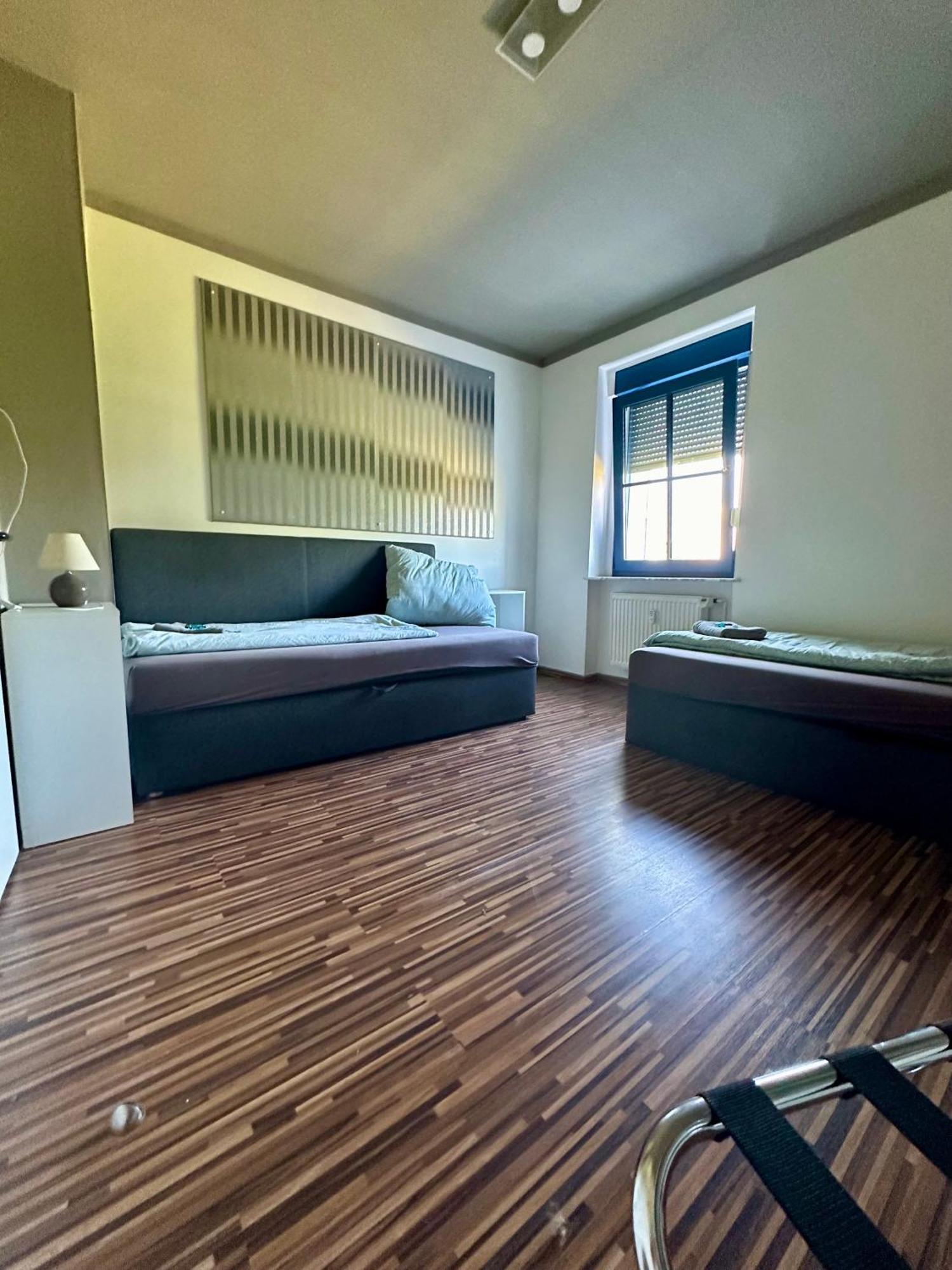 Monteurwohnung Am Flughafen 施科伊迪茨 外观 照片